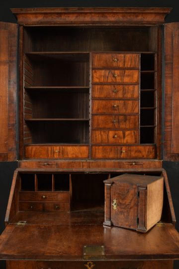 George I walnut bureau George I walnut bureau