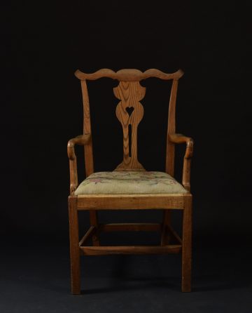 George III elm country armchair George III elm country armchair
