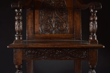 Charles II carved oak armchair Charles II carved oak armchair