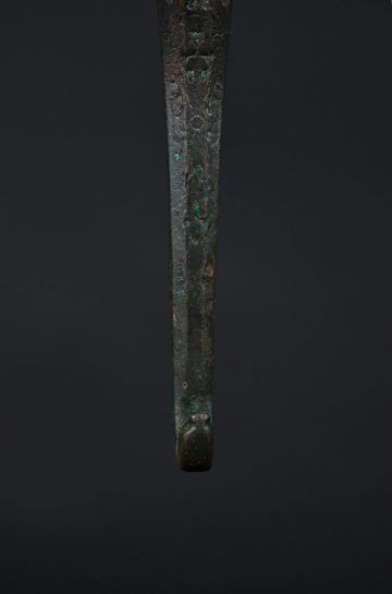 A Warring states Western Han dynasty belt hook A Warring states Western Han dynasty belt hook