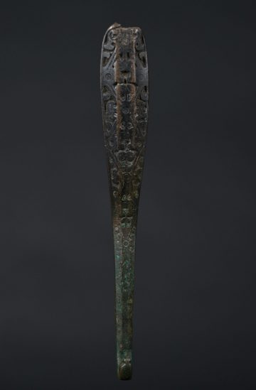 A Warring states Western Han dynasty belt hook A Warring states Western Han dynasty belt hook