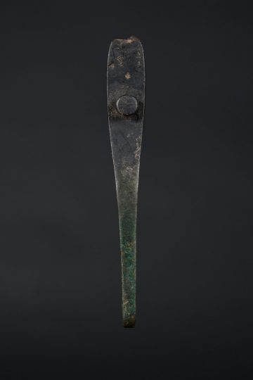 A Warring states Western Han dynasty belt hook A Warring states Western Han dynasty belt hook